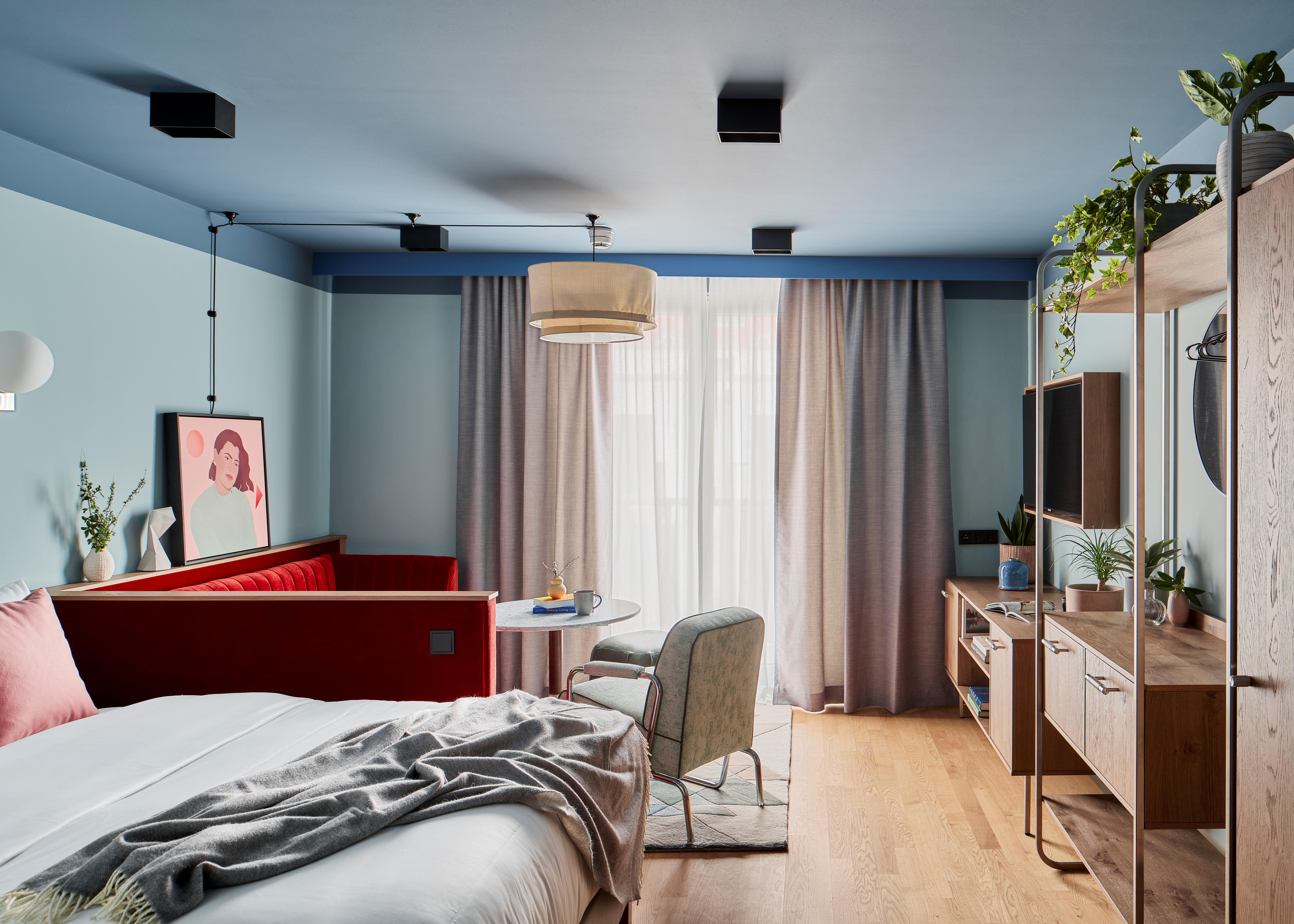 Schwan Locke Hotel 4*